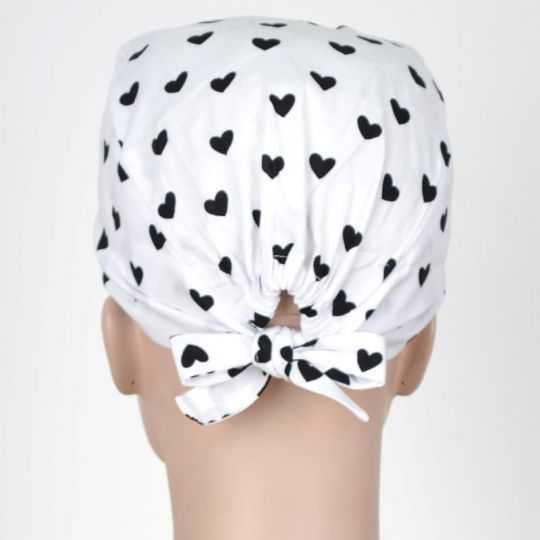 Calot Chirurgien Blanc motif coeur noir